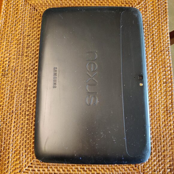 Samsung Google Nexus 10 tablet - Picture 2 of 2